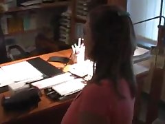 Секс видео с толстушкой в офисе