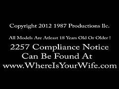 Голые зрелые супруги решили заняться сексом